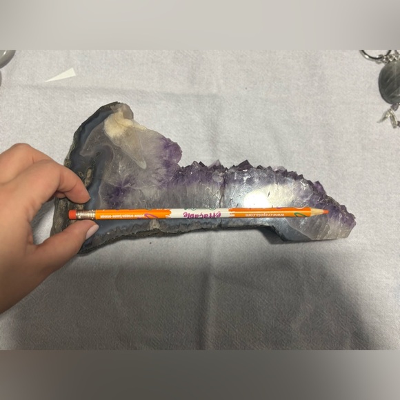 Large Amethyst Crystal chunk  beautiful crystal for decor or energy clearing - Picture 4 of 5